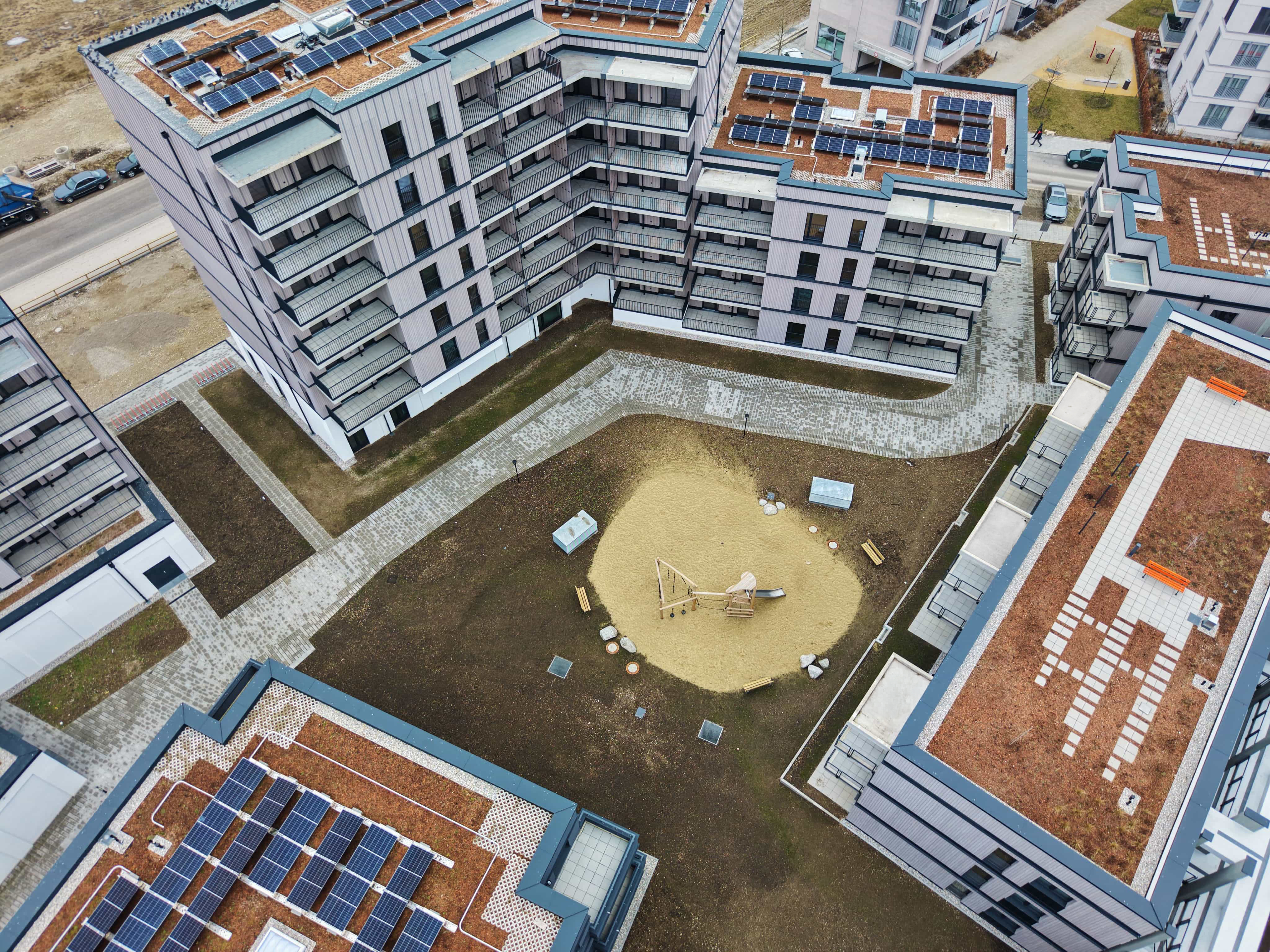 Innenhof mit Spielplatz — Wohnquartier Aubinger Allee